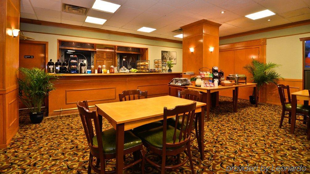 Fairfield Inn & Suites By Marriott Milwaukee Downtown Restaurant foto